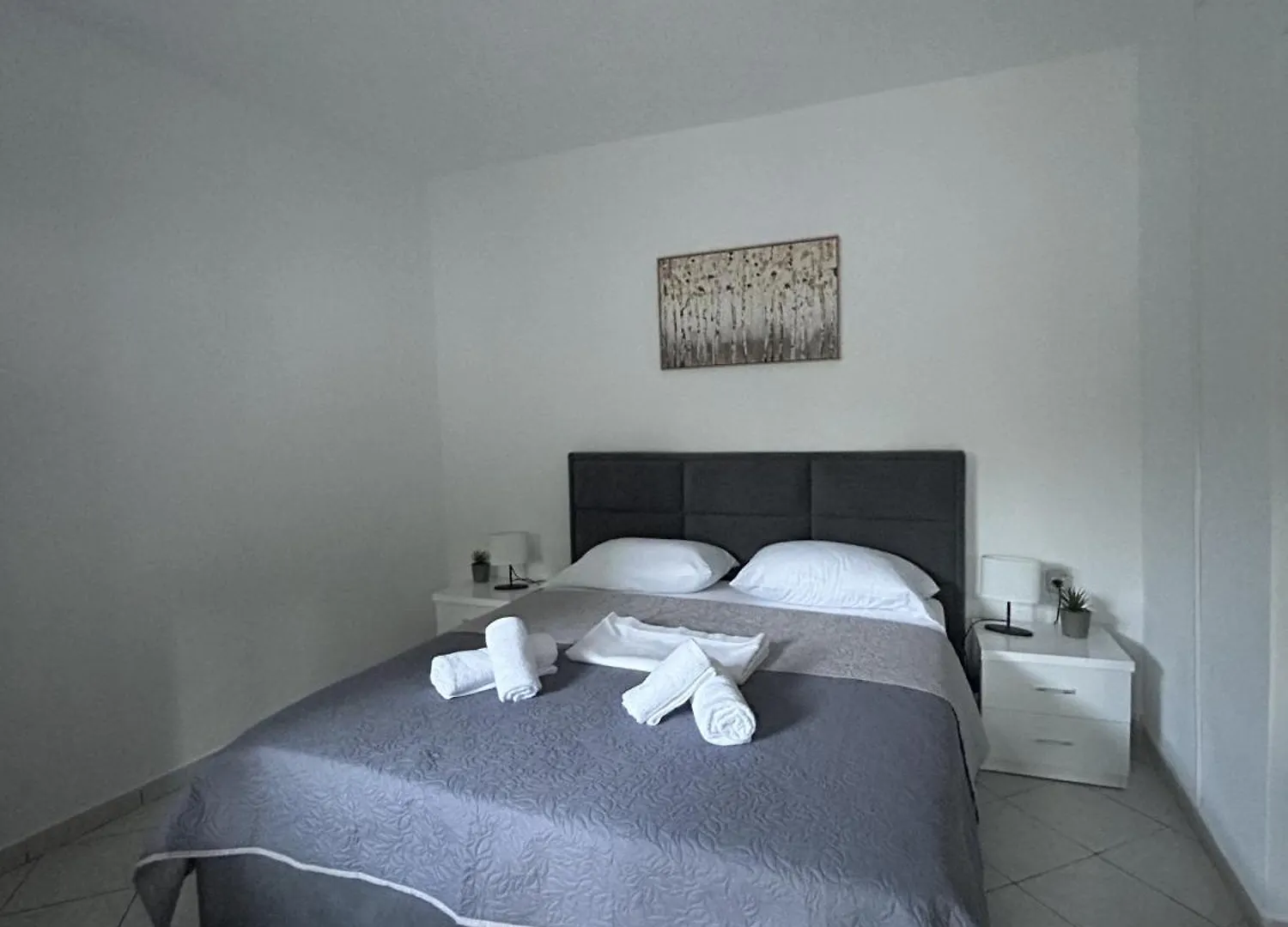 Apartment Annas Home Borsh Albania